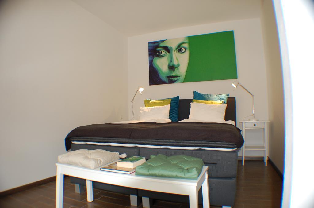 Alga Apartments Am Westbahnhof Viena Quarto foto